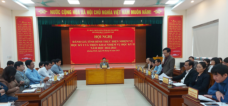Nhiều đề xuất, giải pháp nhằm hoàn thành tốt các mục tiêu nhiệm vụ năn học được đại biểu đưa ra tại hội nghị. 