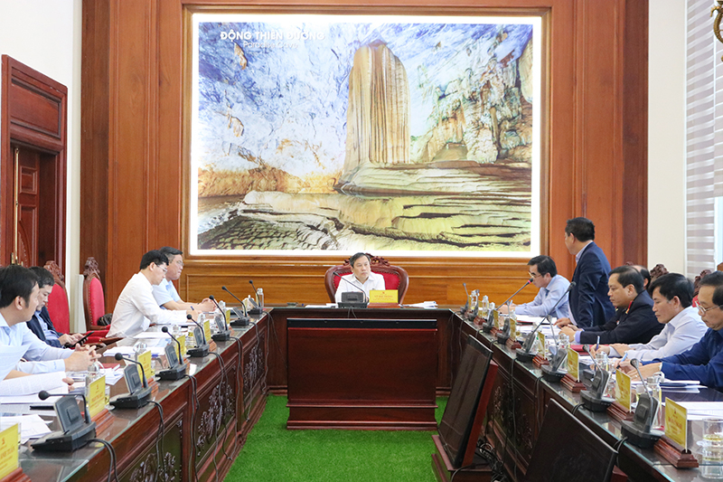 Đồng chí Vũ Đại Thắng, Ủy viên Trung ương Đảng, Bí thư Tỉnh ủy, Trưởng đoàn Đại biểu Quốc Hội tỉnh, Trưởng Ban Chỉ đạo Cải cách tư pháp tỉnh chủ trì hội nghị.