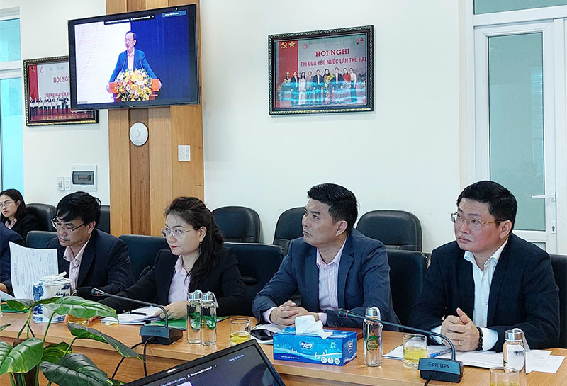 Các đại biểu tham dự hội nghị