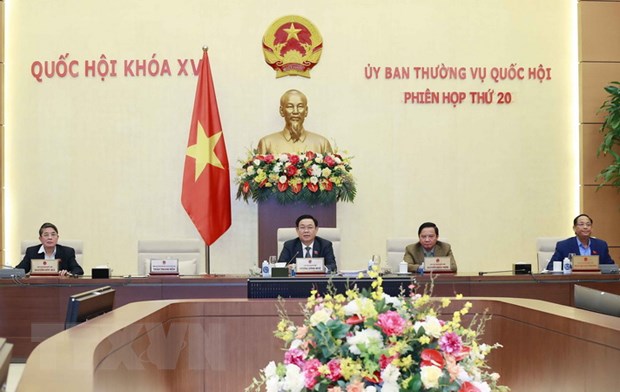 Chủ tịch Quốc hội Vương Đình Huệ phát biểu bế mạc phiên họp. Ảnh: Doãn Tấn - TTXVN