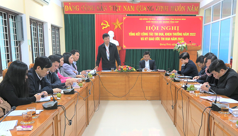 Toàn cảnh hội nghị. 