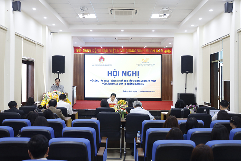 Toàn cảnh hội nghị. 