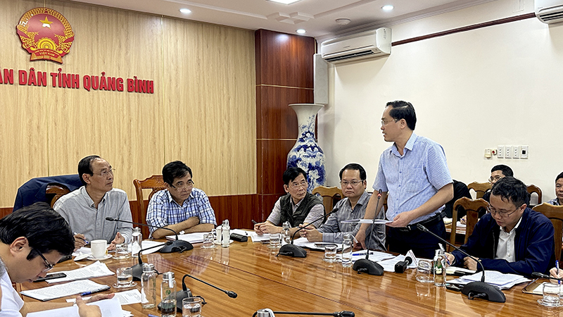 Đại biểu phát biểu tại buổi làm việc.