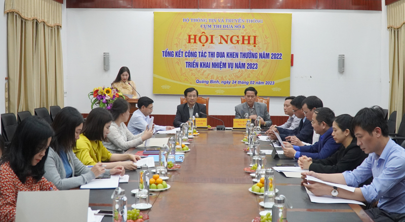 Toàn cảnh hội nghị.