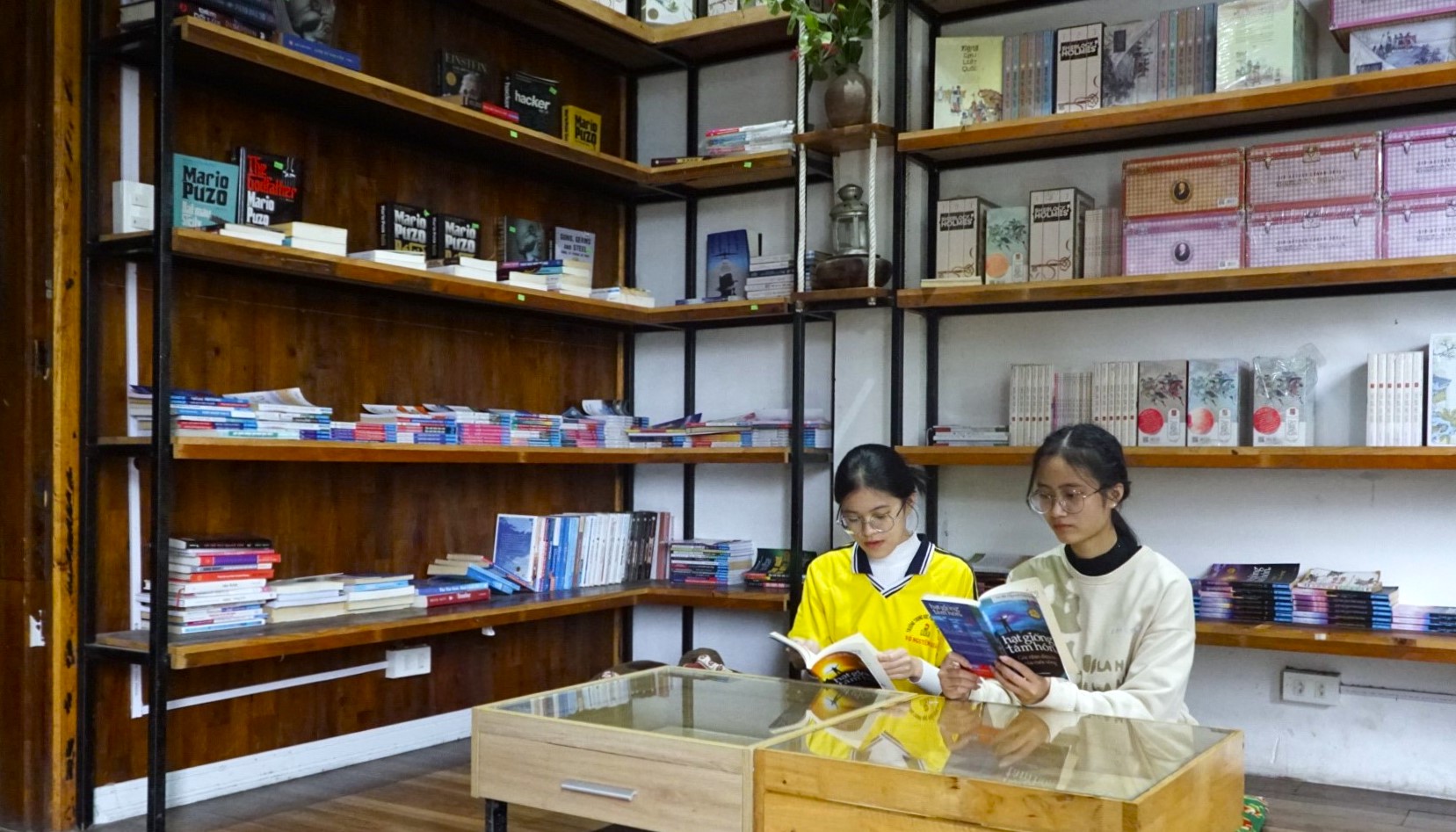 Là một không gian tốt để những bạn trẻ thỏa mãn đam mê đọc sách,ham học hỏi và giao lưu.