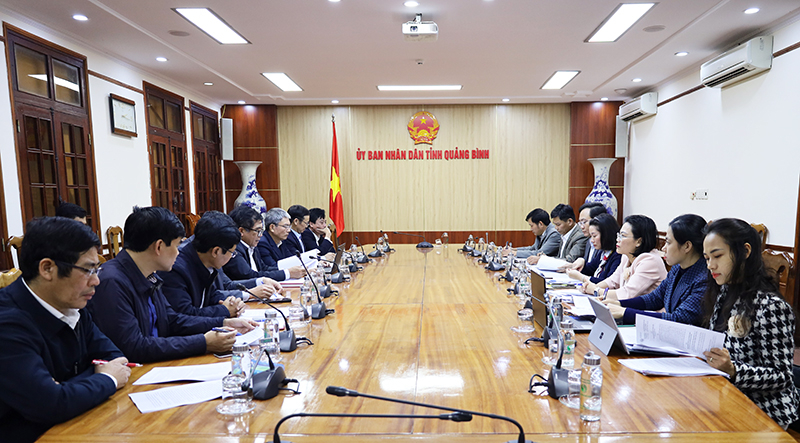 Toàn cảnh buổi làm việc.