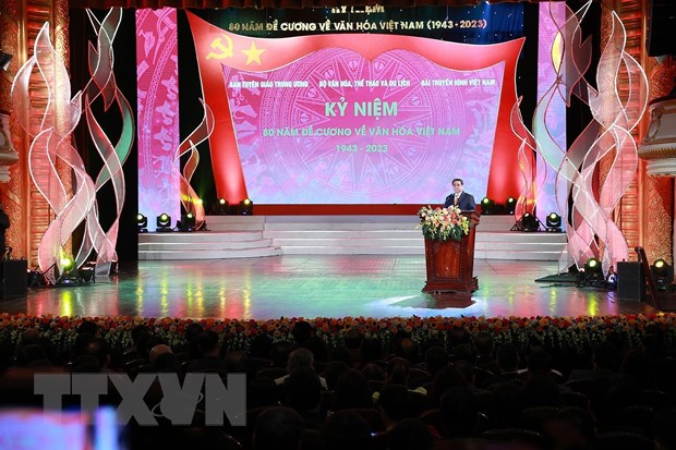 Thủ tướng Phạm Minh Chính trình bày diễn văn Kỷ niệm 80 năm Đề cương về Văn hóa Việt Nam. (Ảnh: Dương Giang/TTXVN)
