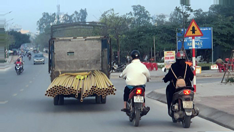 Ảnh chụp lúc 17 giờ ngày 3/3/2023 trên đường Trần Quang Khải, TP. Đồng Hới.