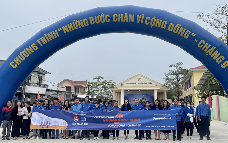 Các lực lượng hưởng ứng Tháng thanh niên năm 2023 với giải chạy “Những bước chân vì cộng đồng”.
