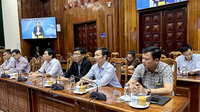 Đại biểu dự hội nghị tại điểm cầu tỉnh Quảng Bình.