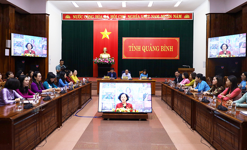  Toàn cảnh hội nghị.