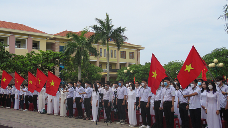 Trường THPT chuyên Võ Nguyên Giáp luôn là đơn vị dẫn đầu toàn tỉnh về số lượng HS đạt giải  tại các kỳ thi chọn HS giỏi cấp quốc gia