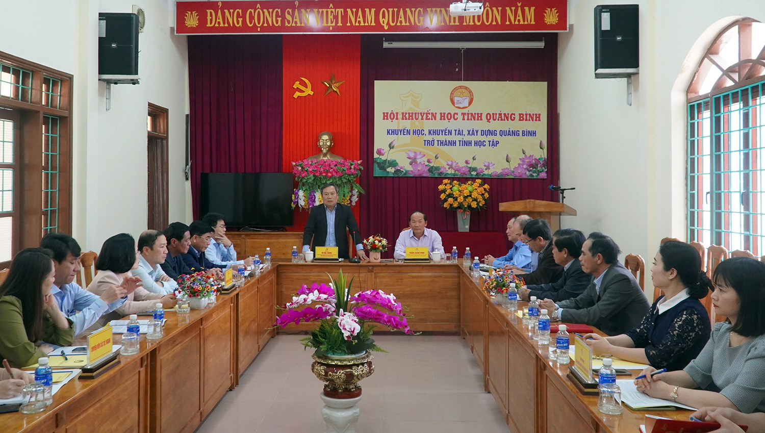 Toàn cảnh buổi làm việc