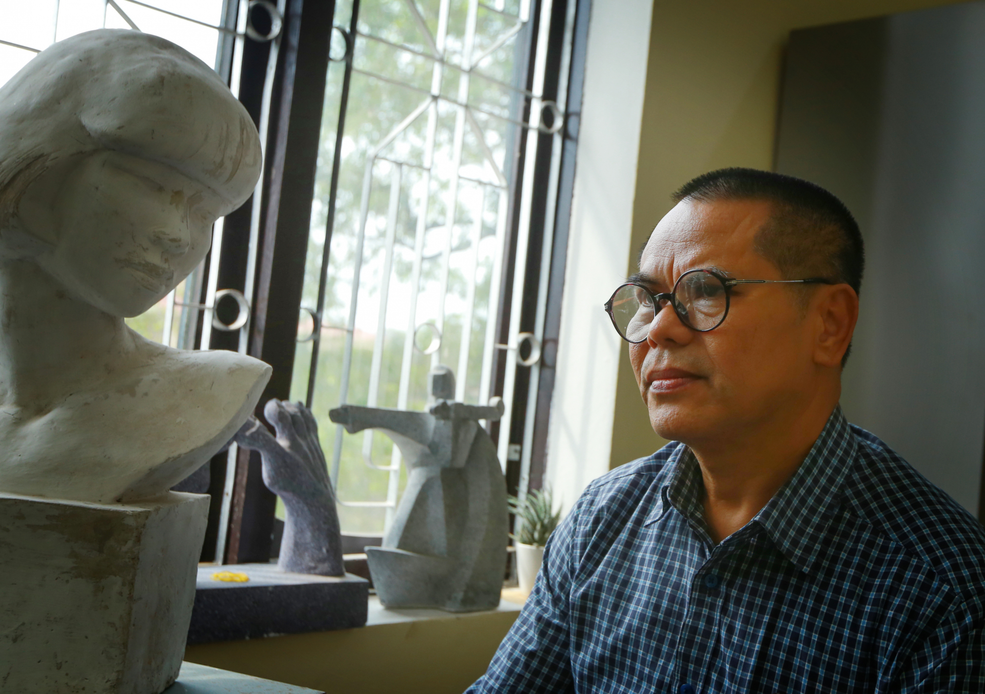 Nhà điều khắc Phan Đình Tiến.