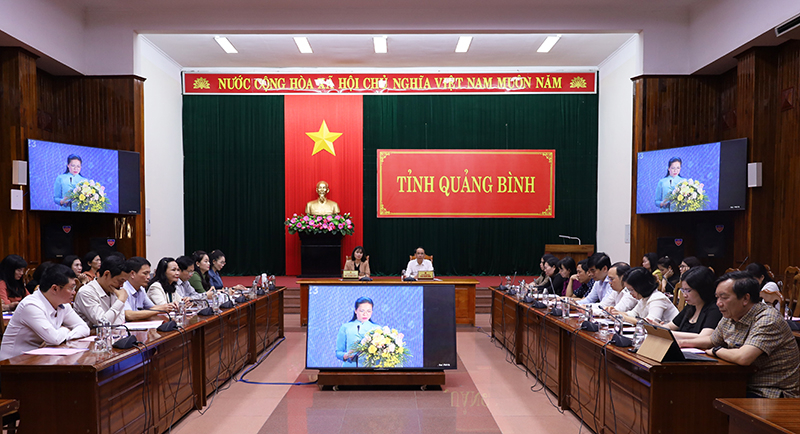 Toàn cảnh hội nghị tại điểm cầu Quảng Bình.