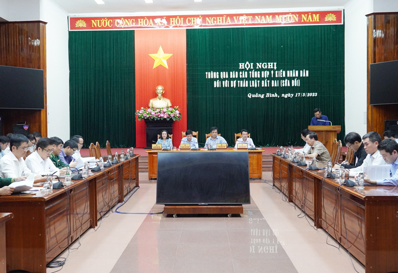 Các đại biểu dự hội nghị.