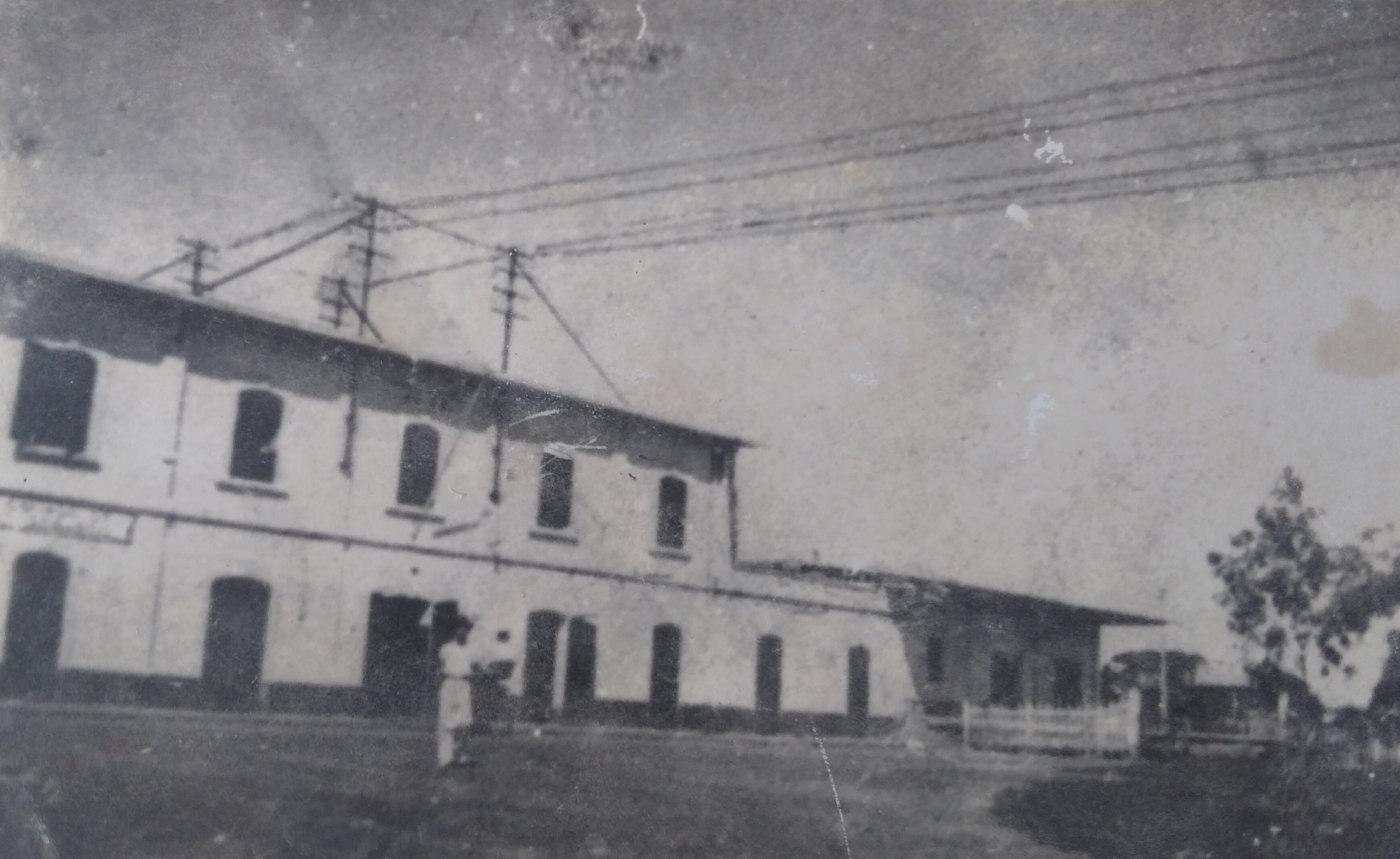 Ga Thuận Lý (Đồng Hới), nơi công nhân ga xe lửa và nhân dân biểu tình chống Pháp năm 1930 (Ảnh: Bảo tàng Tổng hợp tỉnh).