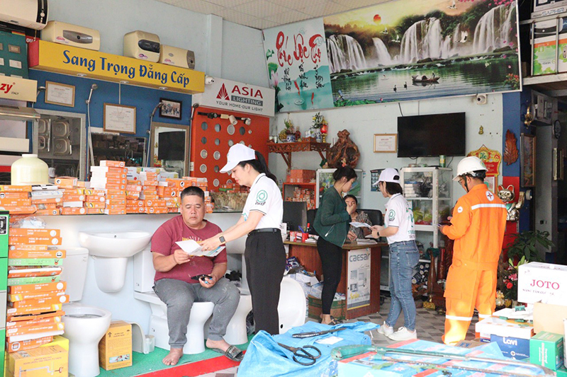 PC Quảng Bình tuyên truyền người dân hưởng ứng chiến dịch “Giờ trái đất” năm 2023 và tham gia phong trào tiết kiệm điện