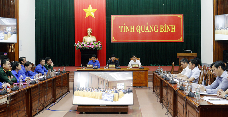 Các đại biểu dự hội nghị tại điểm cầu UBND tỉnh.