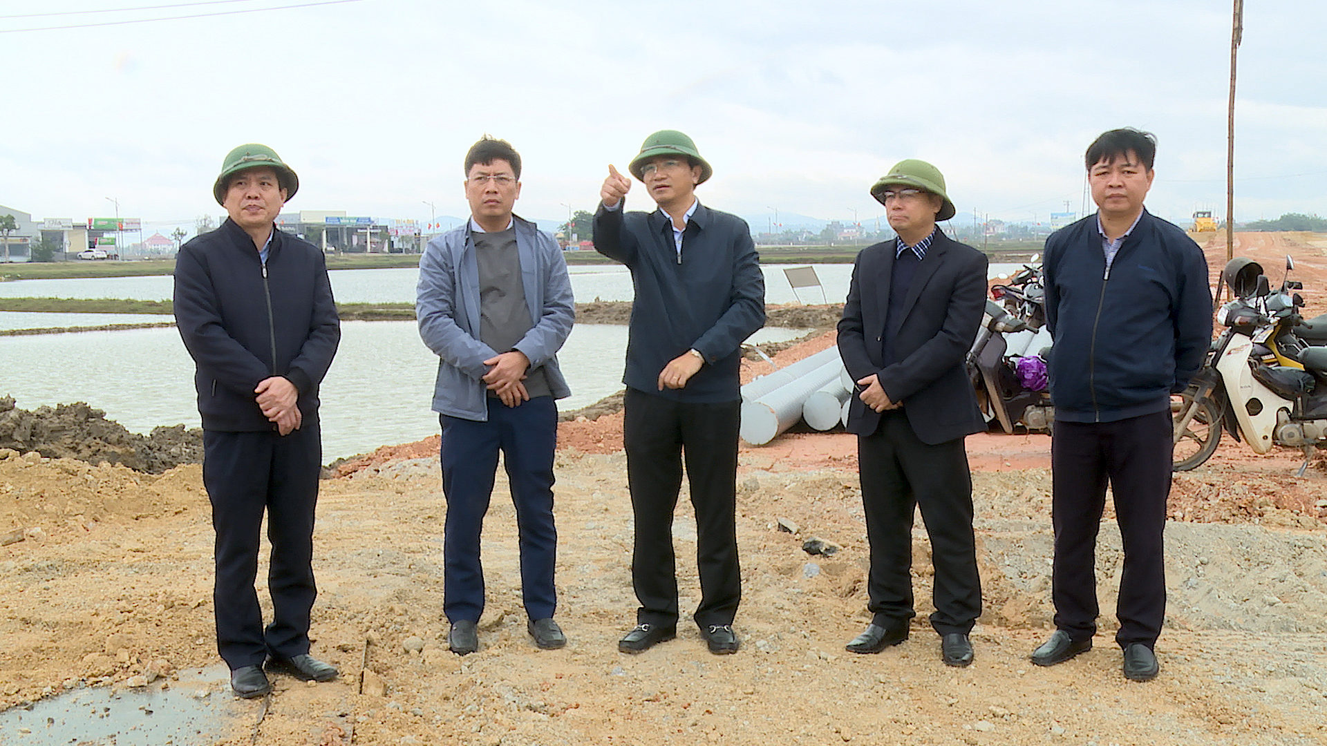Lãnh đạo Thị ủy Ba Đồn kiểm tra các công trình trọng điểm, tạo điểm nhấn phát triển không gian đô thị.