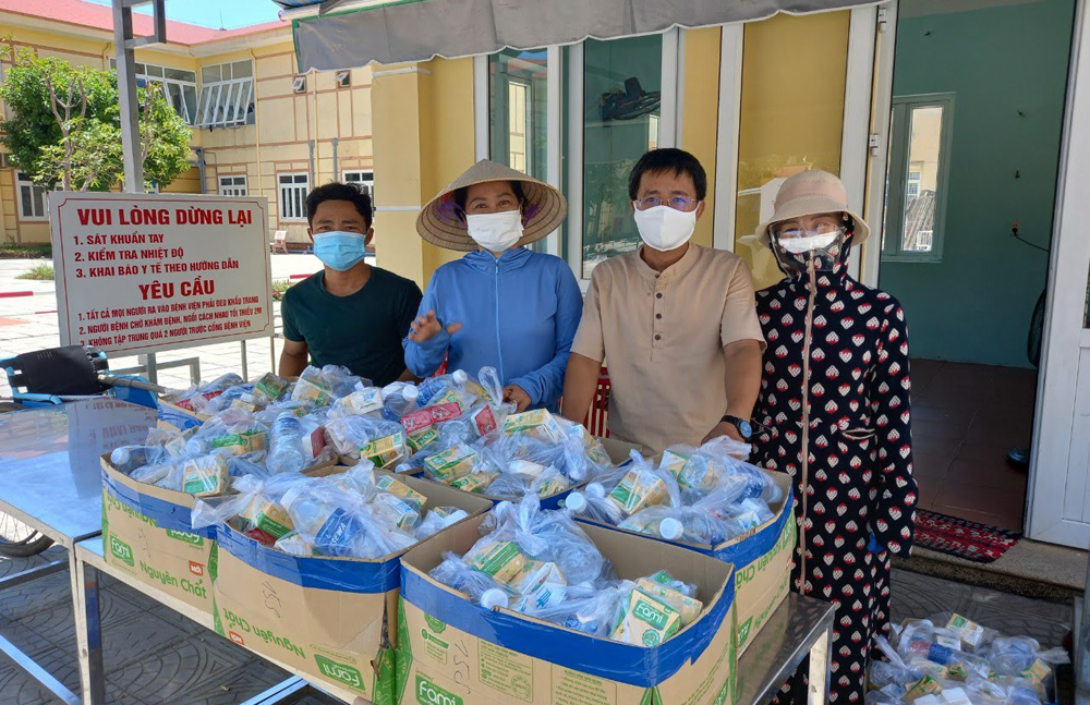 Hoạt động tình nguyện của tuổi trẻ Báo Quảng Bình chung tay phòng chống đại dịch Covid-19