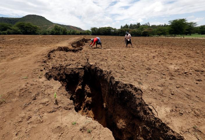 Một đường đứt gãy ngầm gần thị trấn Mai Mahiu, Kenya tháng 3/2018. Ảnh: Fox News