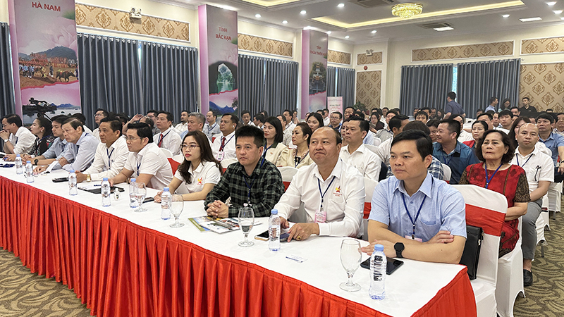  Đại biểu dự hội nghị.