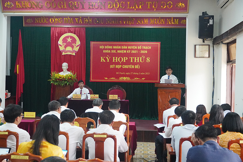 Toàn cảnh kỳ họp.