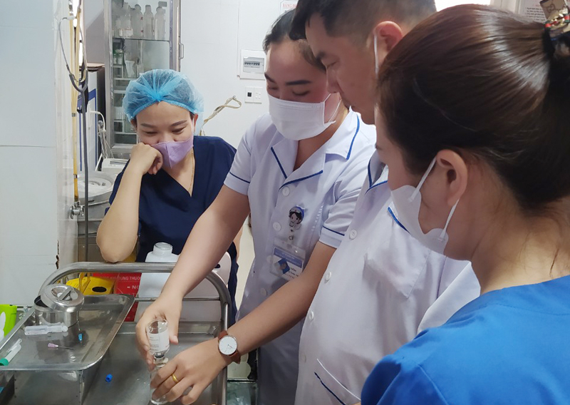 … và chỉ định thực hiện Tiêu sợi huyết cho bệnh nhân.