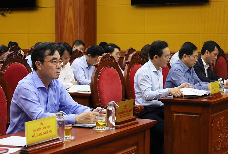 Các đại biểu tham dự hội nghị.