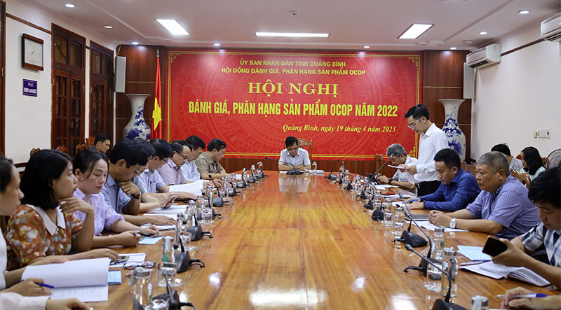 Hội nghị đánh giá, phân hạng sản phẩm OCOP 4 sao cấp tỉnh do đồng chí Đoàn Ngọc Lâm, Phó Chủ tịch thường trực UBDN tỉnh chủ trì
