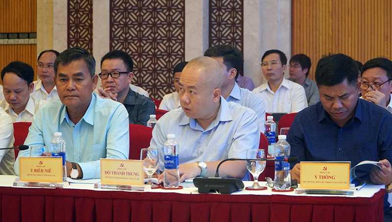 Đại biểu các bộ, ngành dự hội nghị