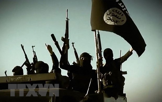 Các tay súng IS tại một địa điểm ở tỉnh Anbar, Iraq,ngày 17/3/2014. (Ảnh: AFP/TTXVN)