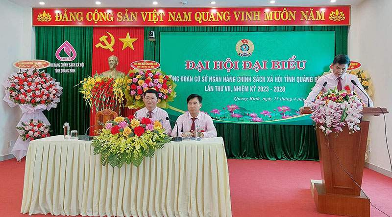 Đoàn Chủ tịch CĐ cơ sở NHCSXH tỉnh 