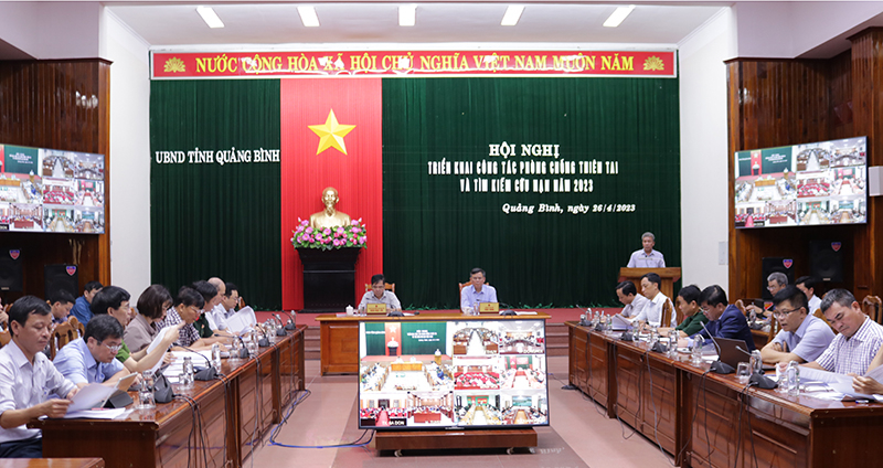 Toàn cảnh hội nghị.