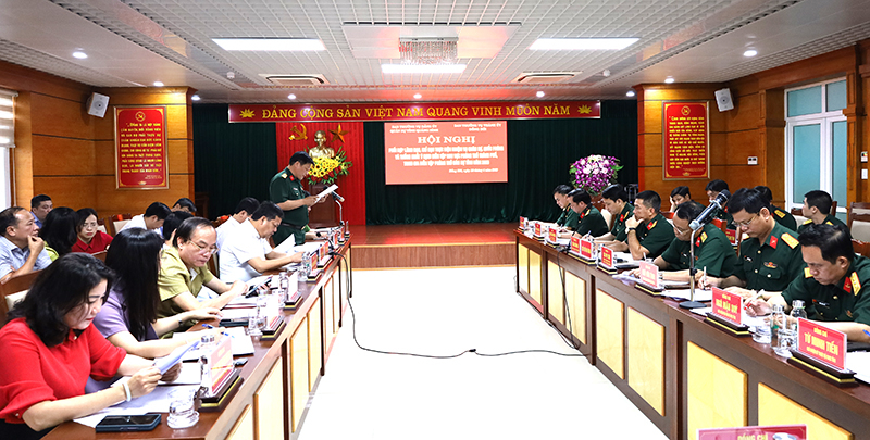 Toàn cảnh hội nghị.