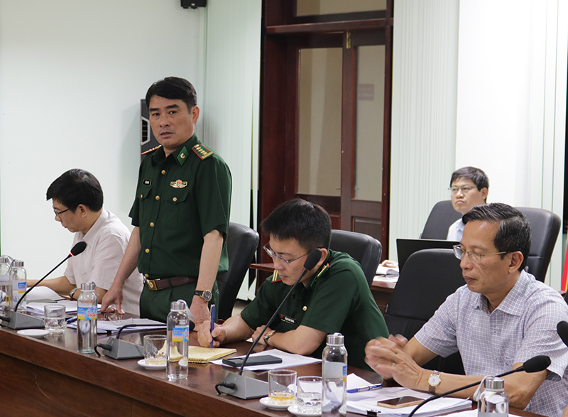 Đại diện Bộ Chỉ huy BĐBP tỉnh phát biểu tại buổi làm việc.