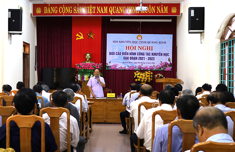 Toàn cảnh hội nghị.