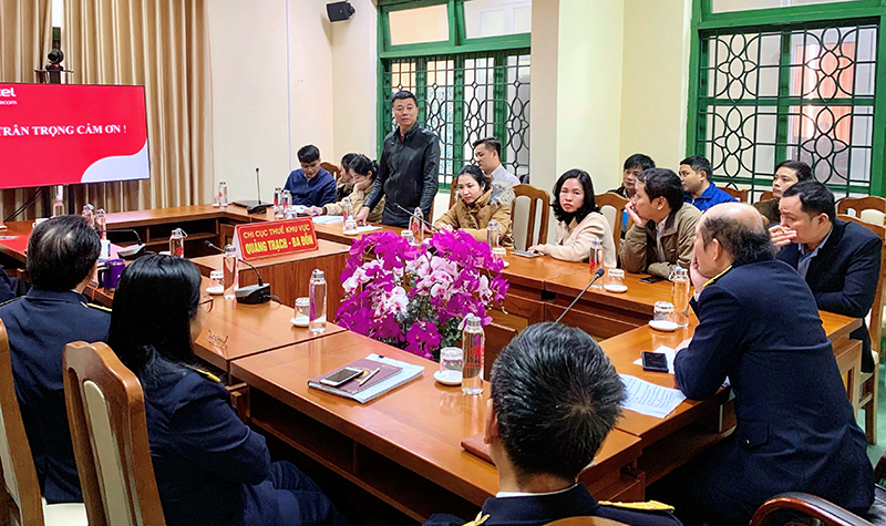 Chi cục Thuế khu vực Quảng Trạch-Ba Đồn gặp gỡ, giải đáp thắc mắc của người nộp thuế về thực hiện HĐĐT khởi tạo từ máy tính tiền .