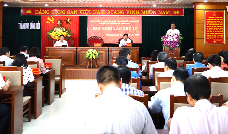 Toàn cảnh hội nghị.