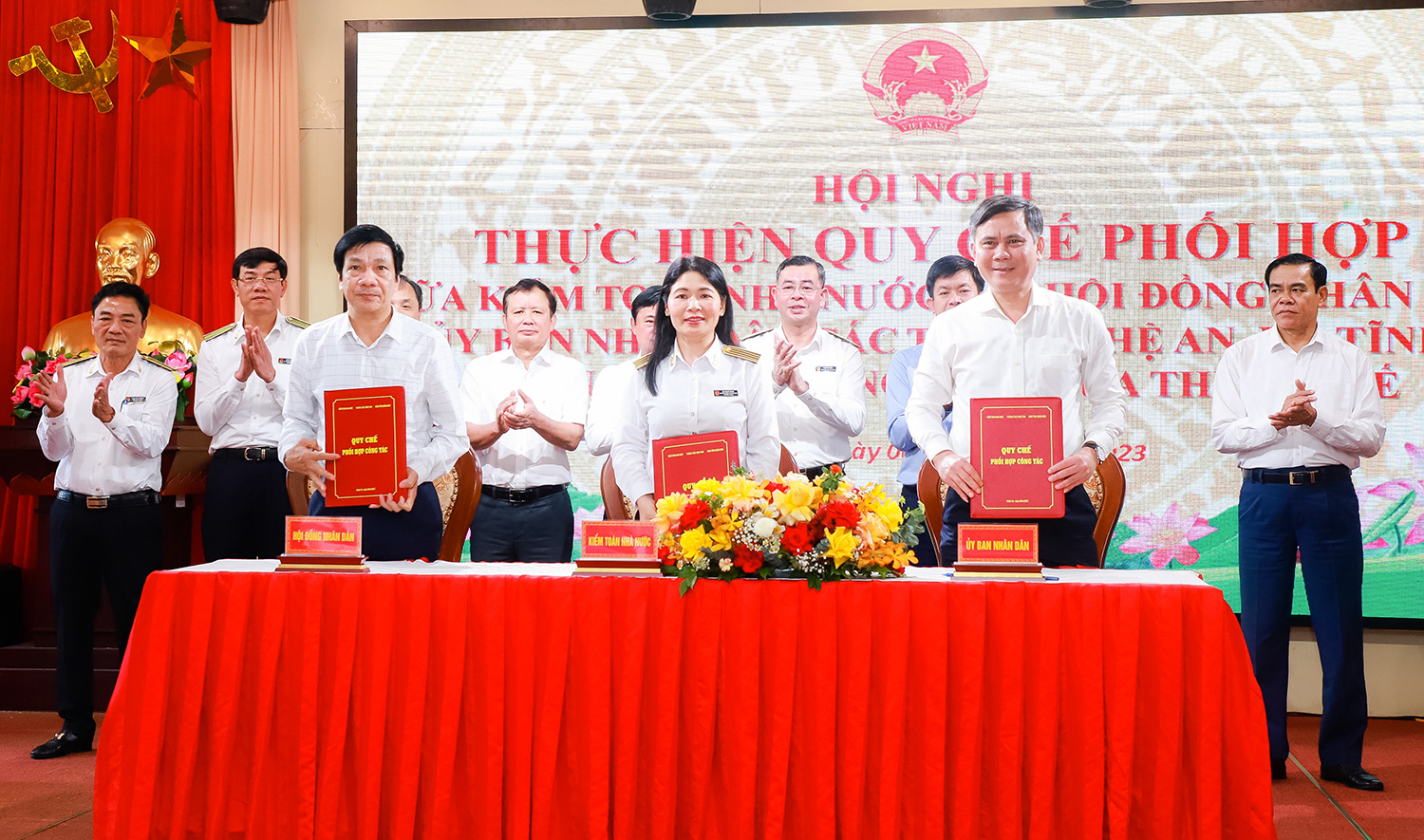 Lãnh đạo Kiểm toán Nhà nước ký kết Quy chế phối hợp với Thường trực HĐND, UBND tỉnh Quảng Bình
