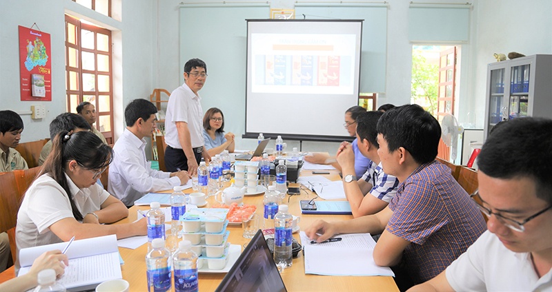 Đại biểu tham gia ý kiến tham luận tại hội thảo.