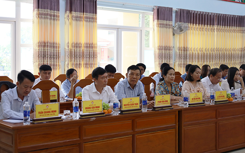 Các đại biểu dự hội nghị.