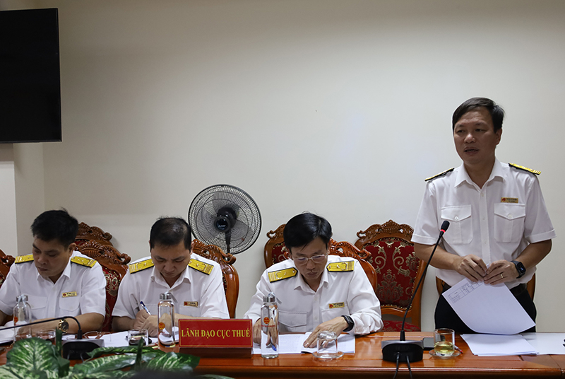 Lãnh đạo Cục Thuế tỉnh phát biểu tại buổi làm việc.