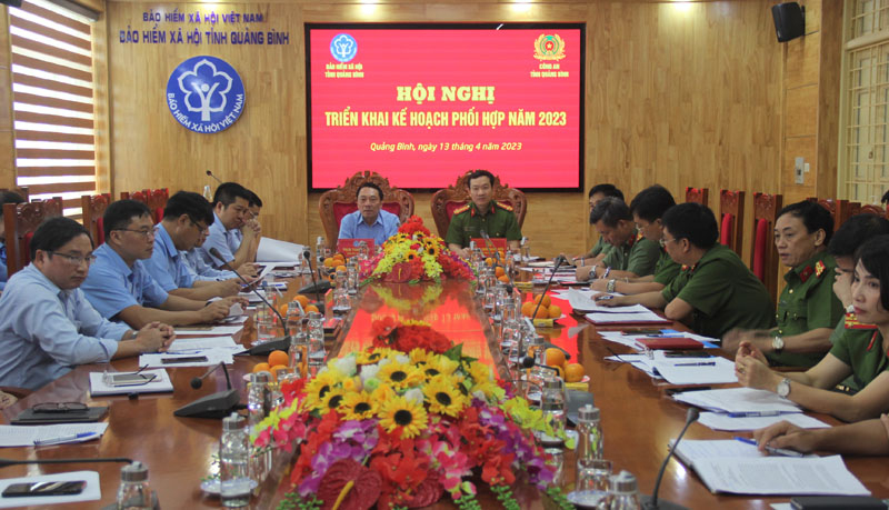 Các đại biểu tham dự hội nghị.