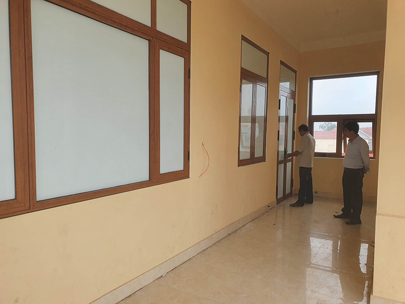 Vị trí các em HS Trường THCS số 1 Bắc Lý đánh nhau tại một phòng học bộ bôn đang được tu sửa, ở một góc khuất, khá xa phòng bảo vệ