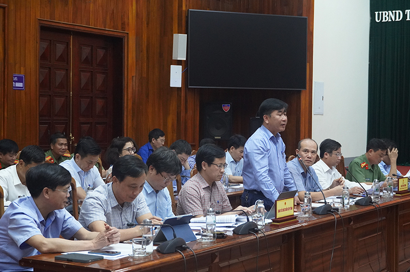 Đại diện lãnh đạo Sở Tài chính phát biểu ý kiến tại hội nghị.