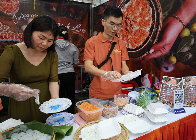 Các món bánh bèo, bánh lọc, bánh nậm truyền thống trong lễ hội ẩm thực  