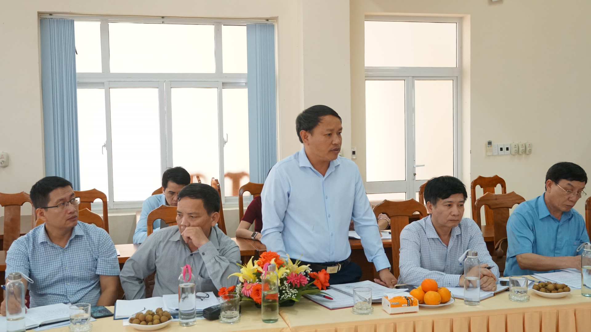 Đại biểu phát  biểu tại buổi làm việc.