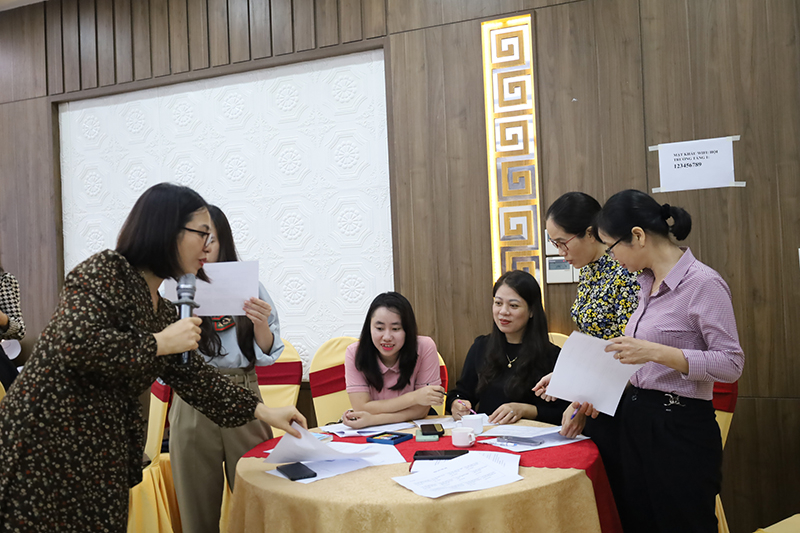 các học viên đã được giảng viên đến từ Trường đại học Sư phạm Hà Nội cung cấp kiến thức, kỹ năng nhận biết các dấu hiệu, biểu hiện, hình thức bóc lột, xâm hại tình dục trẻ em